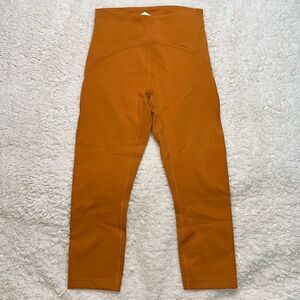 Lululemon Size 6 Instill Butternut Brown HR Tight 21”